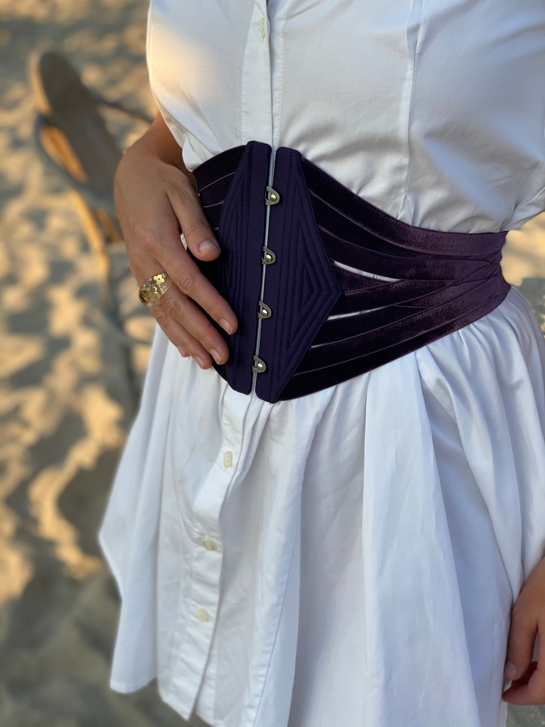 Midnight purple velvet corset – Exclusive Corsets